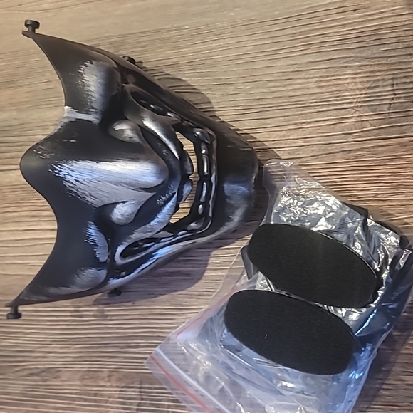 Fanjin Half Face Halloween Cosplay Mask - Picture 3 of 6